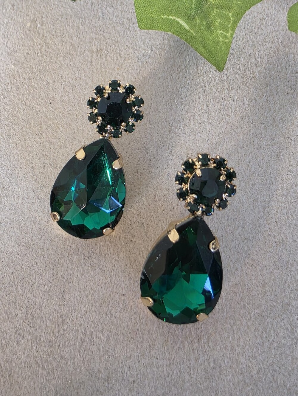 Emerald Green Teardrop Crystal Earrings Gold Tone Pear Cut Drop Bridal Glam
